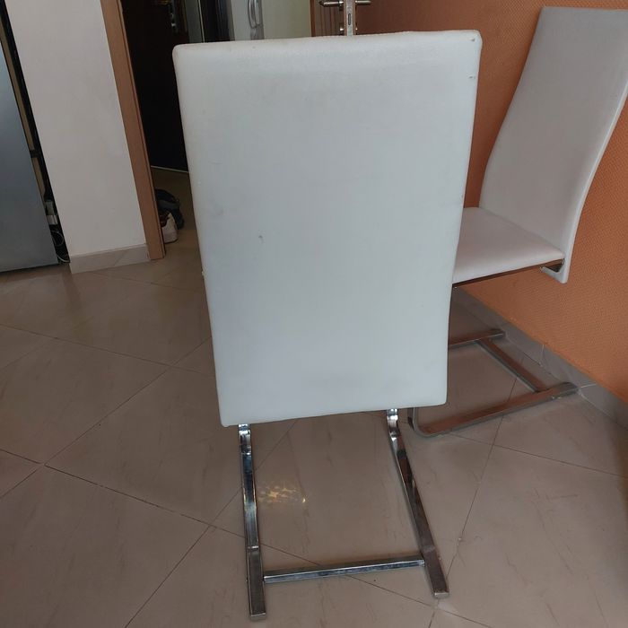 Трапезен стол (4 бр. или 8 бр.)