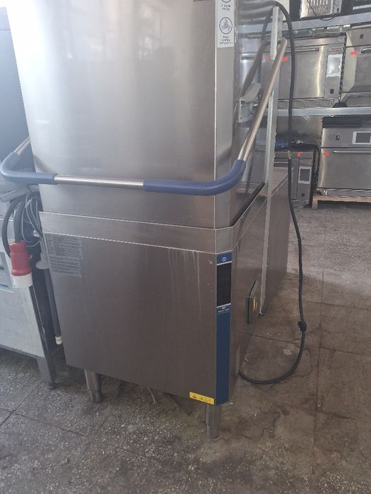 Съдомиялна машина професионална ELECTROLUX