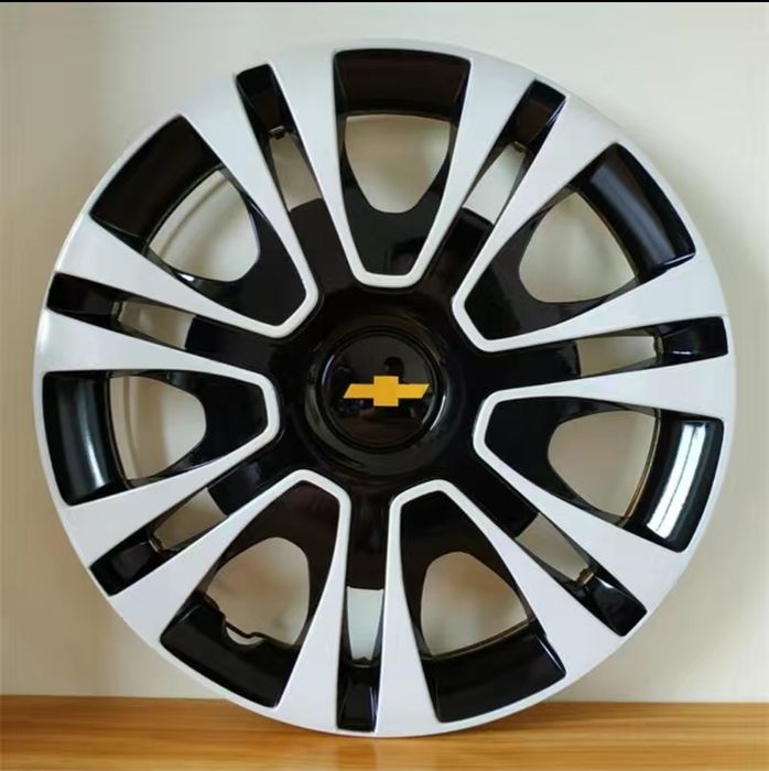 Колпаки в комплекте на 15