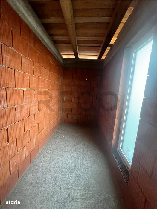 RECO Casa plan parter cu 3 dormitoare-la rosu- Paleu