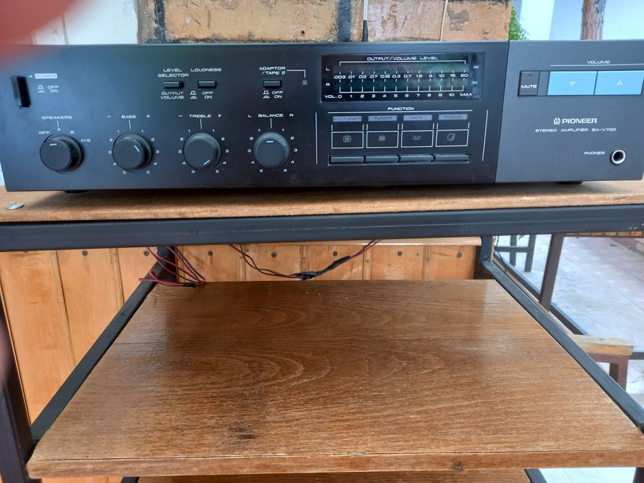 Усилитель Pioneer SA-V700