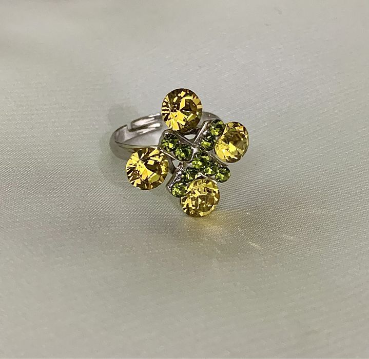 Продам супер блестящее кольцо!