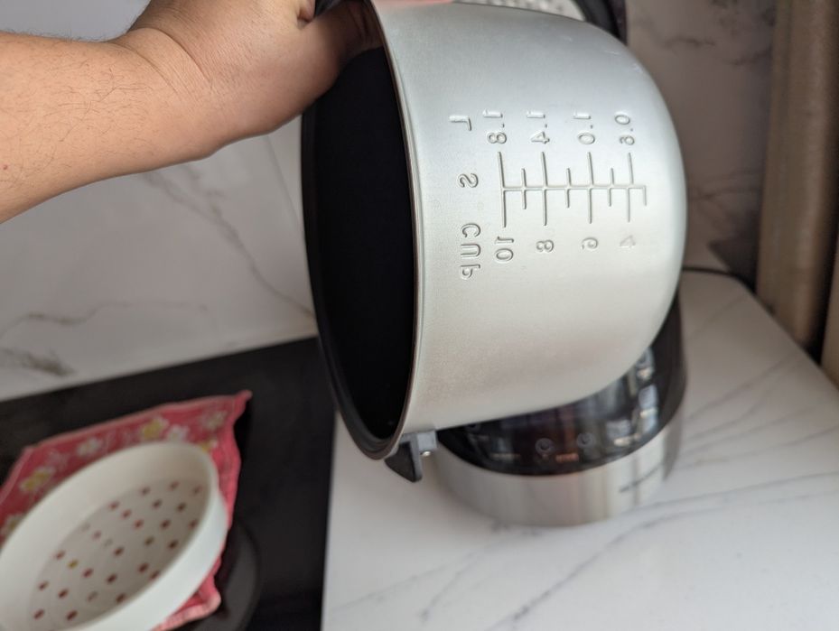 Мультиварка Редмонд RMC-M90