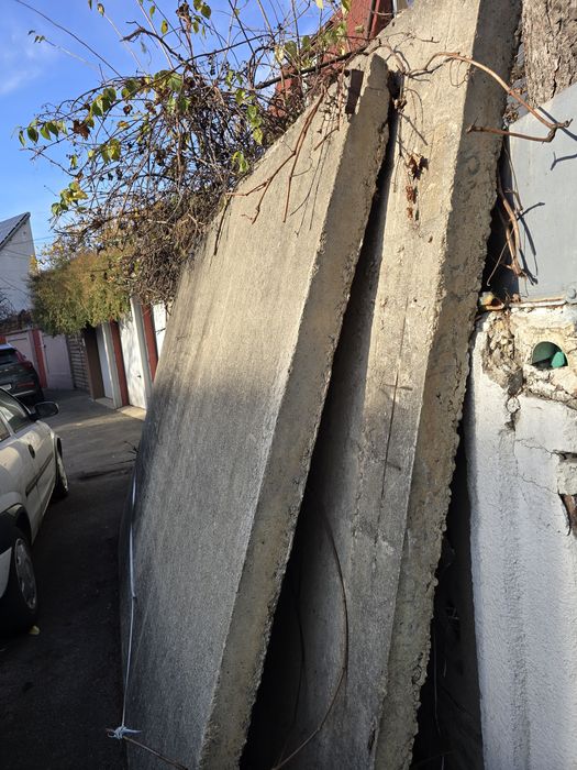 Placi de beton cu armatura