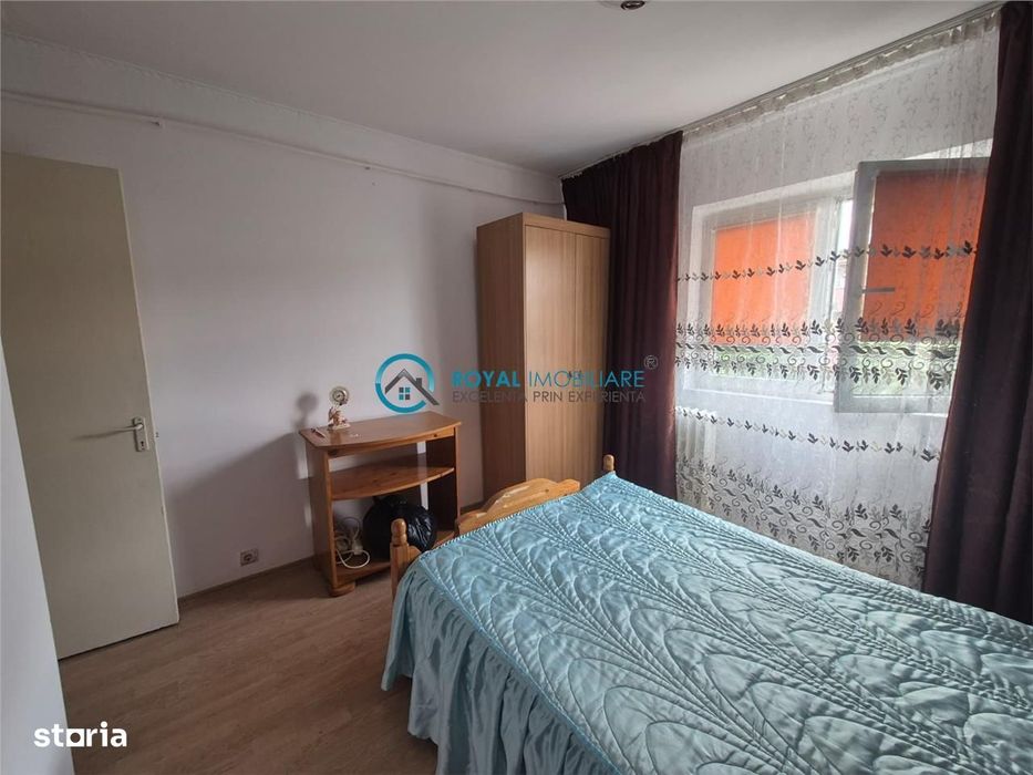 Royal Imobiliare - Vanzare apartament zona Ienachita Vacarescu