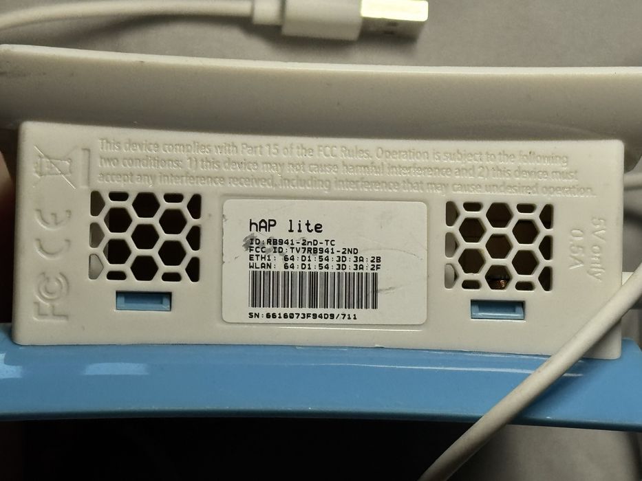 Wi-Fi роутер MikroTik hAP lite
