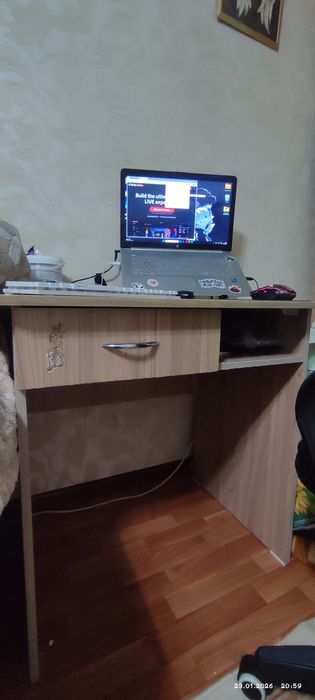 Стол компьютерный