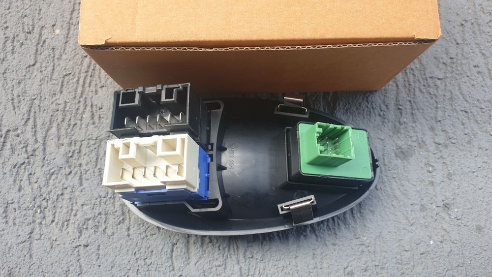 Comanda geam si oglinda electrica Iveco Daily 1999-2006, noua in cutie