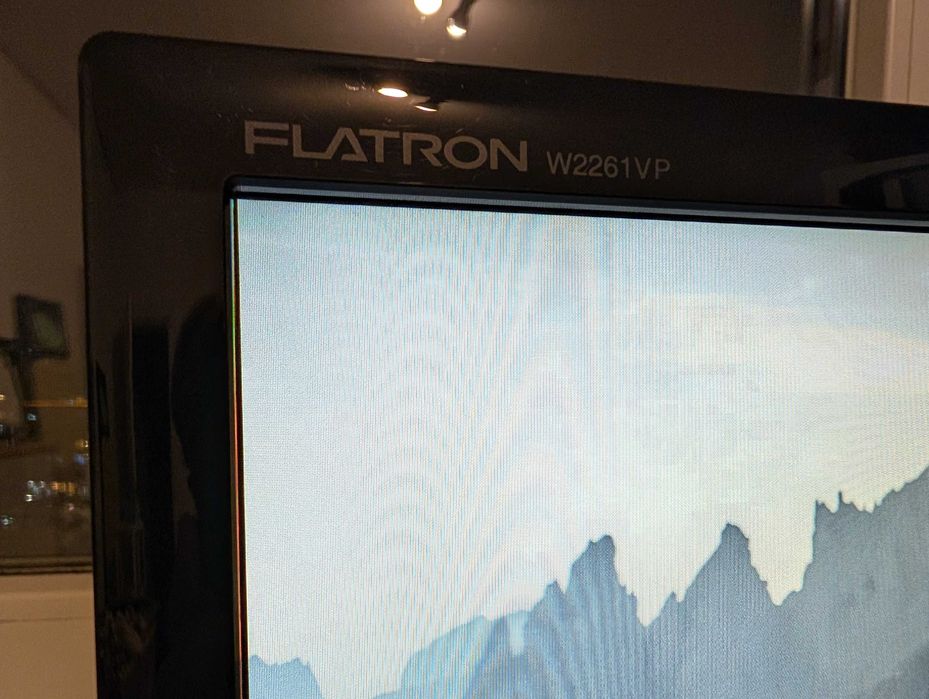 Монитор LG W2261VP-PF, 21.5" wide, LCD