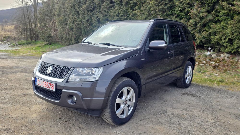 Suzuki Grand Vitara 4x4 euro 5 full navi trapa