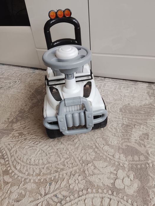 Продам толокар новый