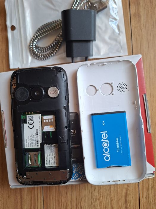 Top telefon seniori Alcatel ,meniu engleza.