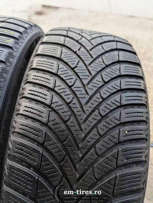 SET 2 Anvelope Iarna 205/50 R17 SEMPERIT Speed ras