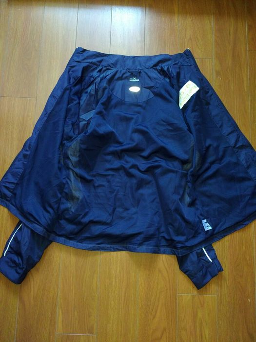 Jachetă damă Under Armour mărimea L