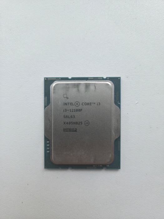 Процессор i3 12100f
