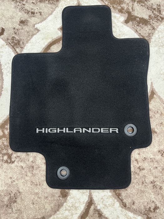 Продается полики оригинал на Тойота