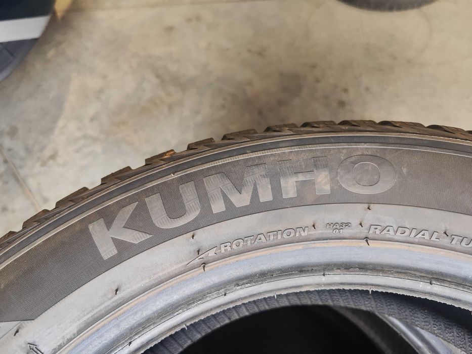 2бр.всесезонни гуми 215/55/17 Kumho