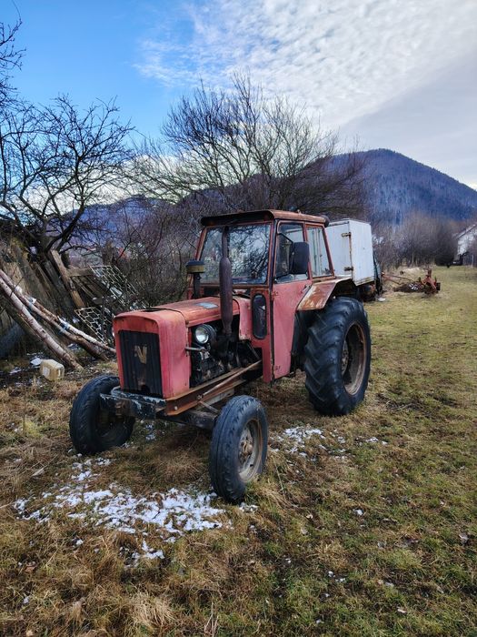 Ofertă Tractor 445