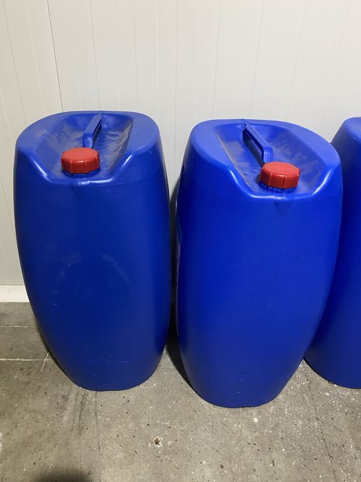 Пластмасови туби 30л и 65л и 20л
