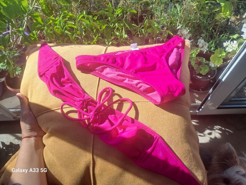 Чисто нов дамски бански