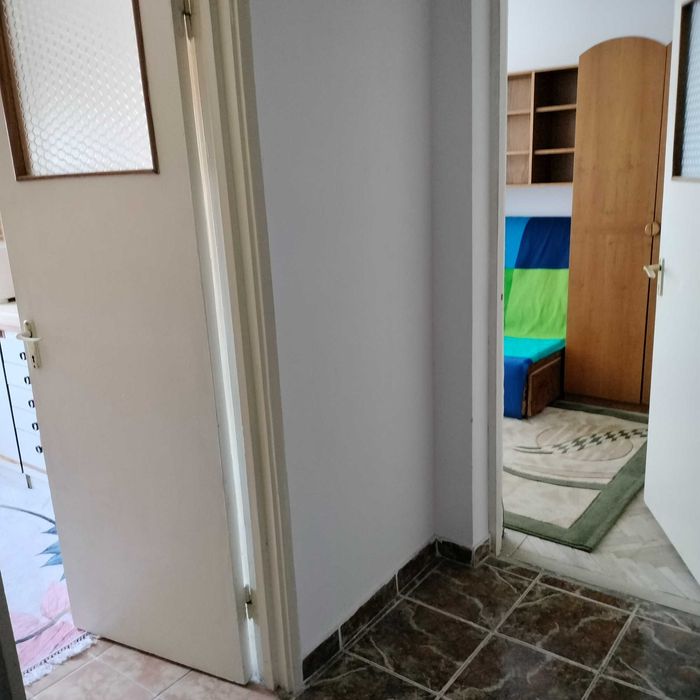Inchiriez apartament