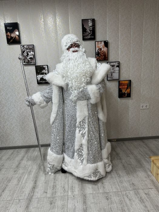 Успейте забронировать. Костюмы Дед Мороз, Санта в большом ассортименте