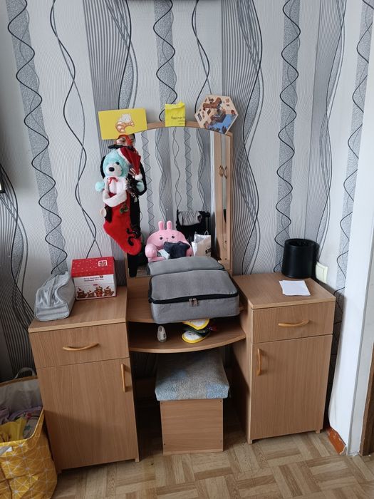 Продаем мебель, комплект на 2 комнаты