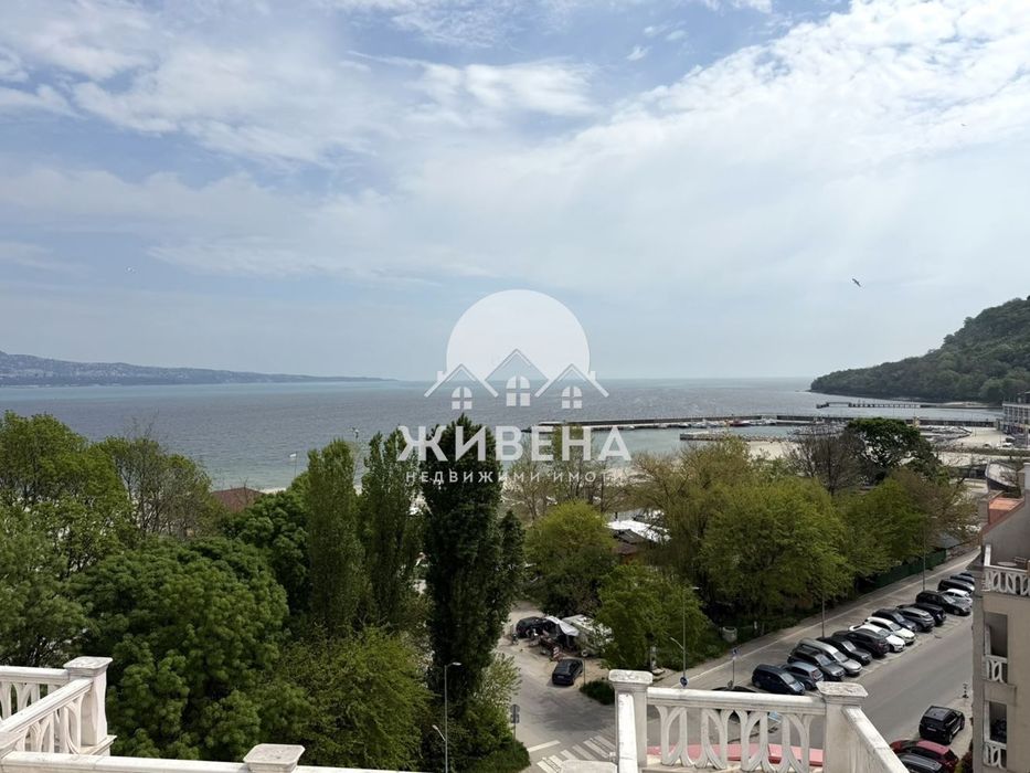 Продава 3-стаен мезонет с красива панорама, кв.Аспарухово