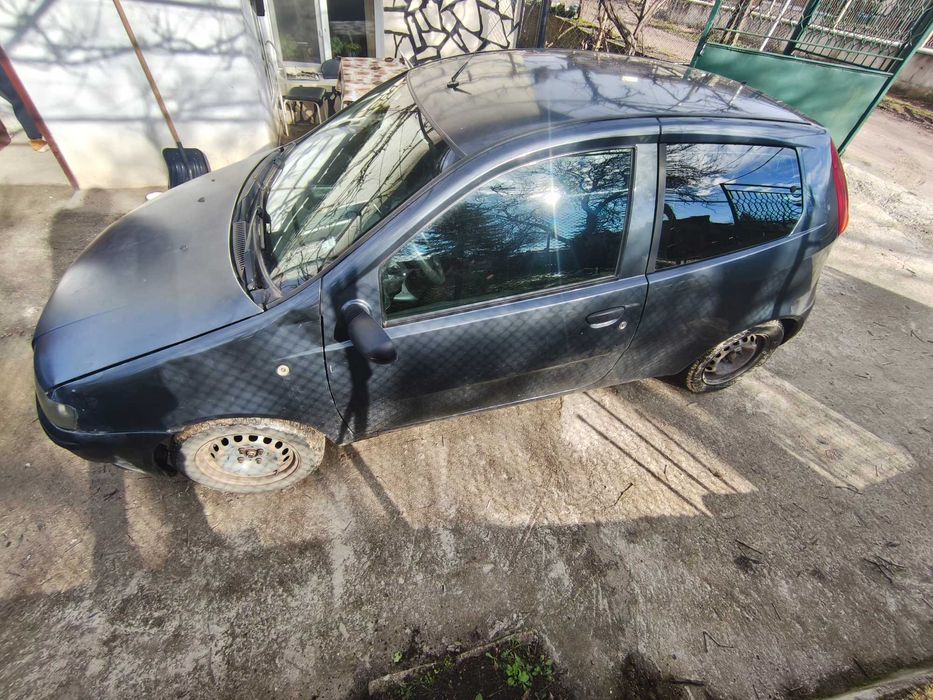 Продавам Fiat Punto