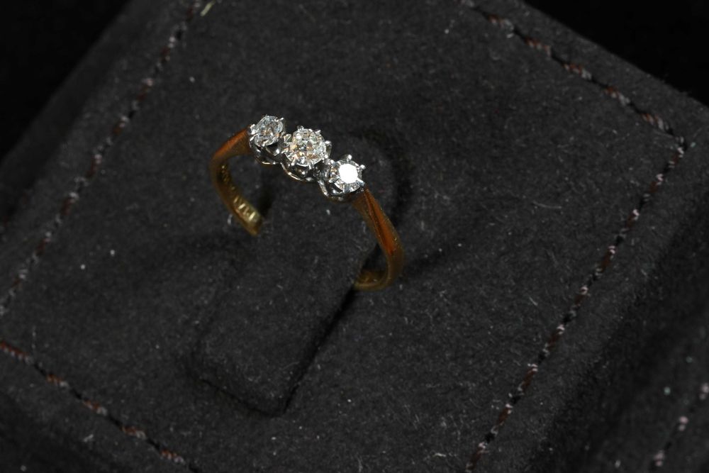 Пръстен Злато 750 и Платина с 3 Диаманта 0.30 карата Размер 50