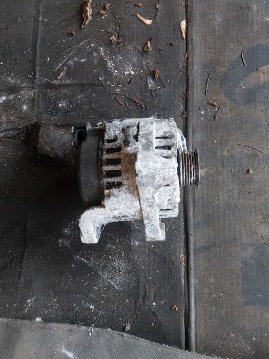 Артернатор е90 е91 бмв  2.0д 177кс bmw e90 e91 2.0d