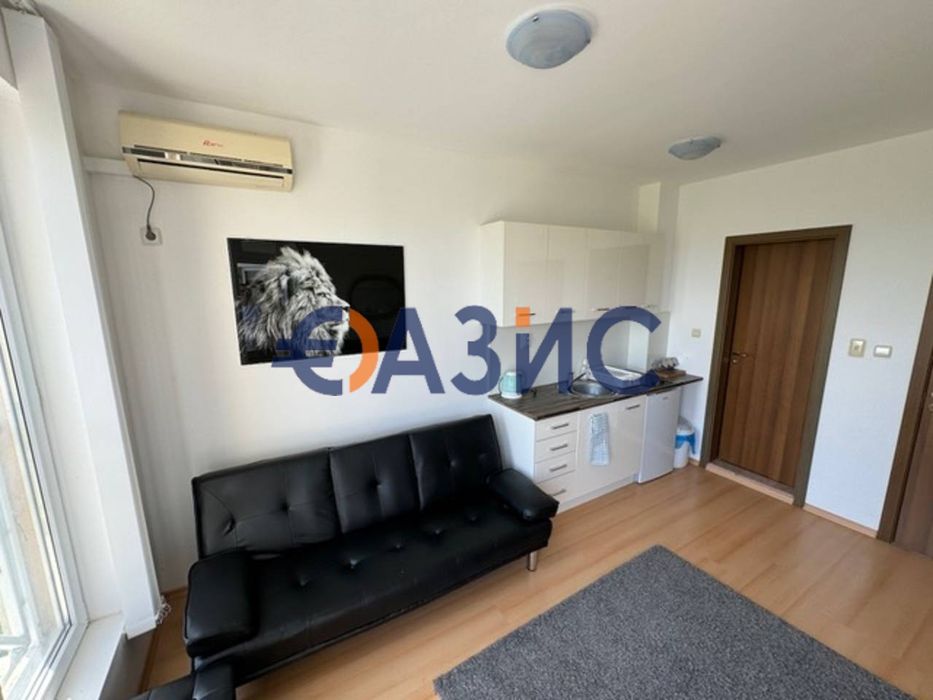 Продава се Двустаен апартамент в к.к. Слънчев бряг - 35 кв.м за 1200 €/кв.м - Снимка #2