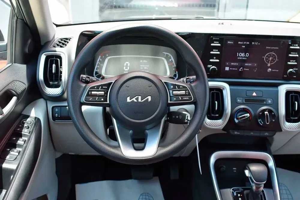 Киа Сонет нахт ва насия Люк бор