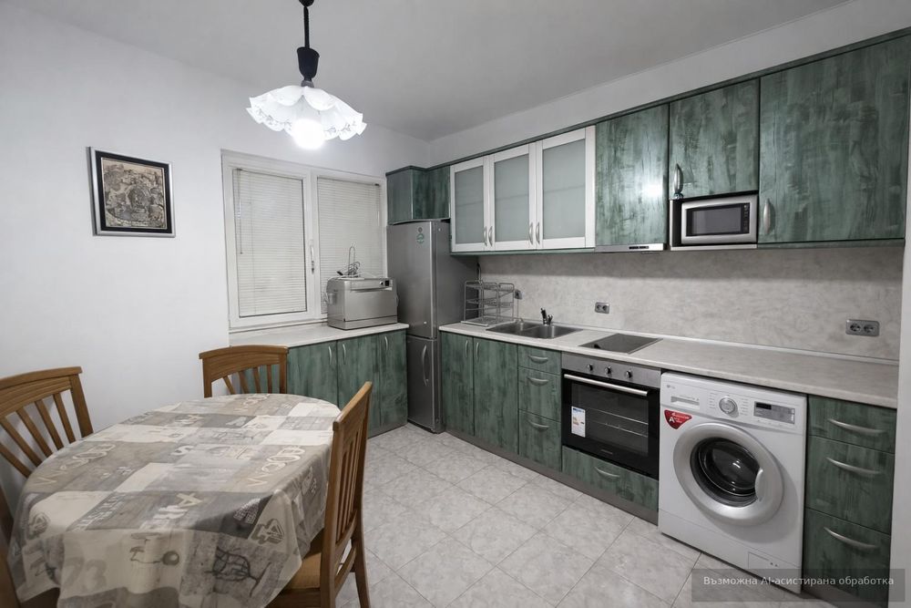 Дава се под наем Двустаен апартамент в Пловдив, Център - 65 кв.м за 378.93 € - Снимка #2