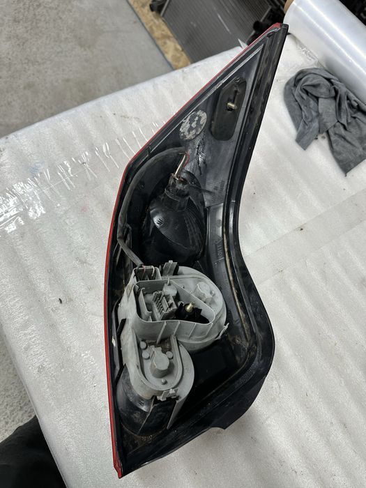 Stop dreapta renault megane 2.cod:8200142687.