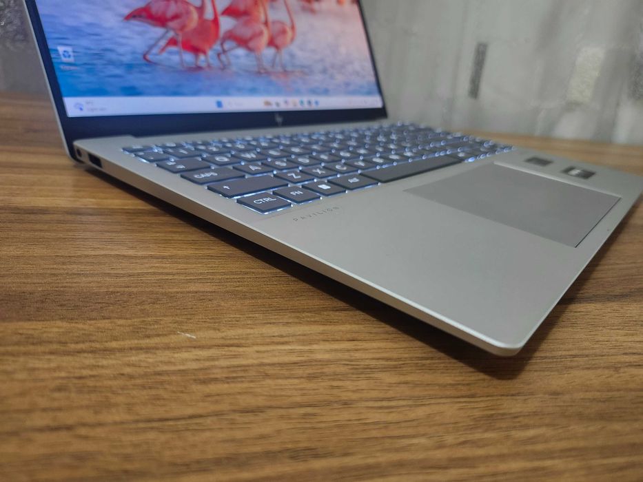 HP Pavilion Plus /Ultra 5/DDR5 16/M.2 1TB/14 OLED