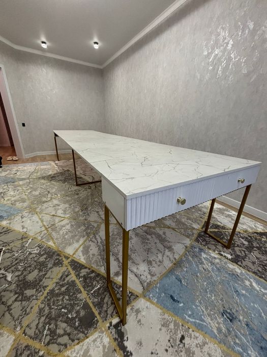 В продаже столы трансформеры