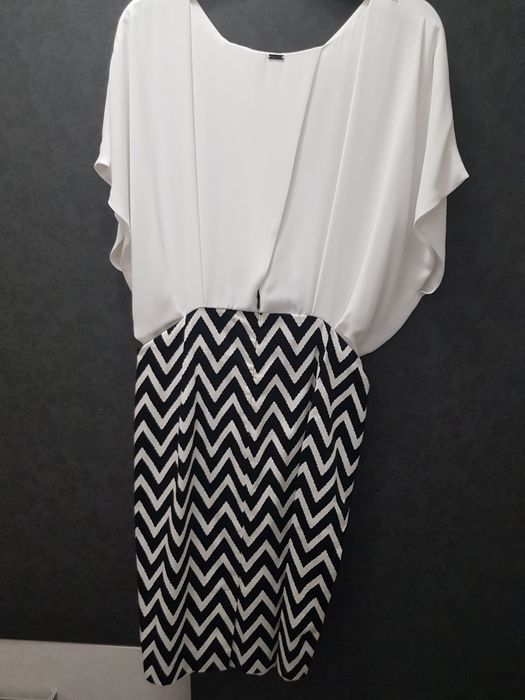 Елегантна рокля в бяло и черно BG 48