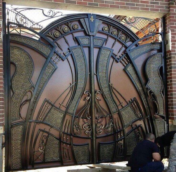 Покраска, рестоврация ворот.