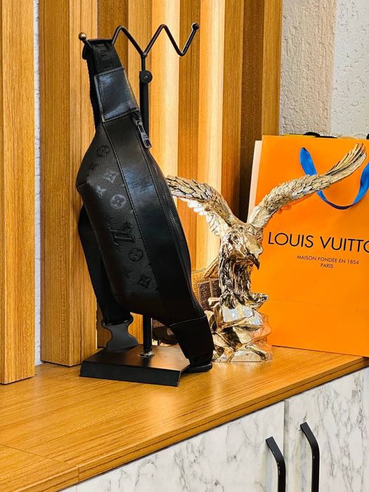 Borsete bărbați calitative