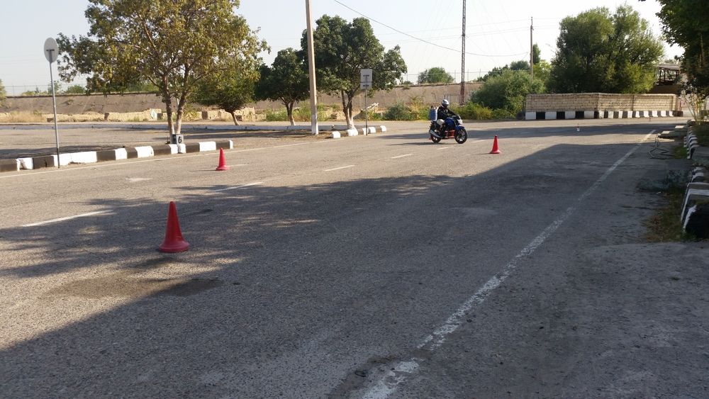 Обучение езде на нашем мотоцикле! Опытный инструктор со стажем.