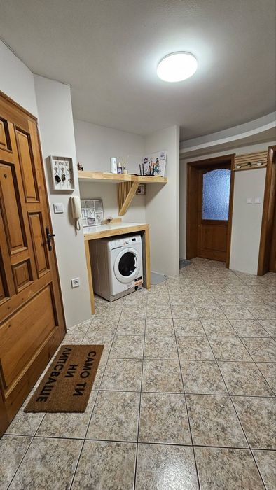 4-стаен апартамент, Колхозен пазар