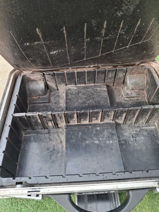 Куфар за инструменти PARAT