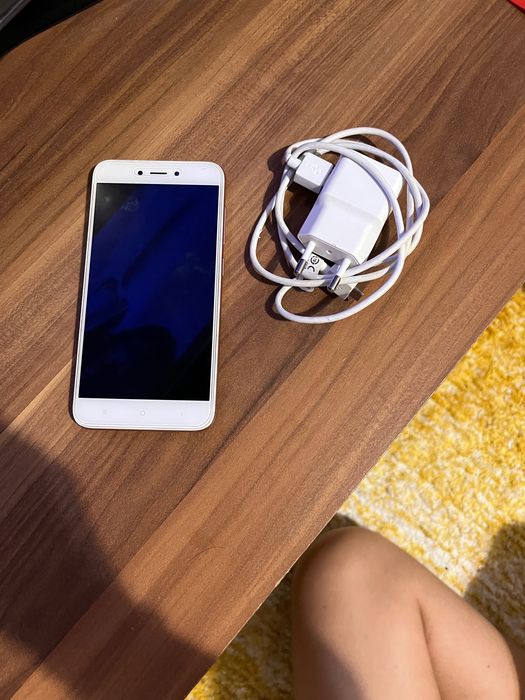 Телефон xiaomi redmi 5 A за части