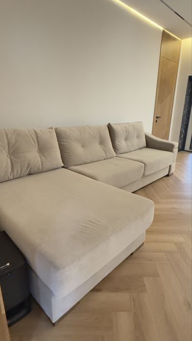 Продам угловой диван 3,40м