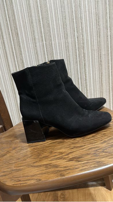 Ботильоны на каблуке