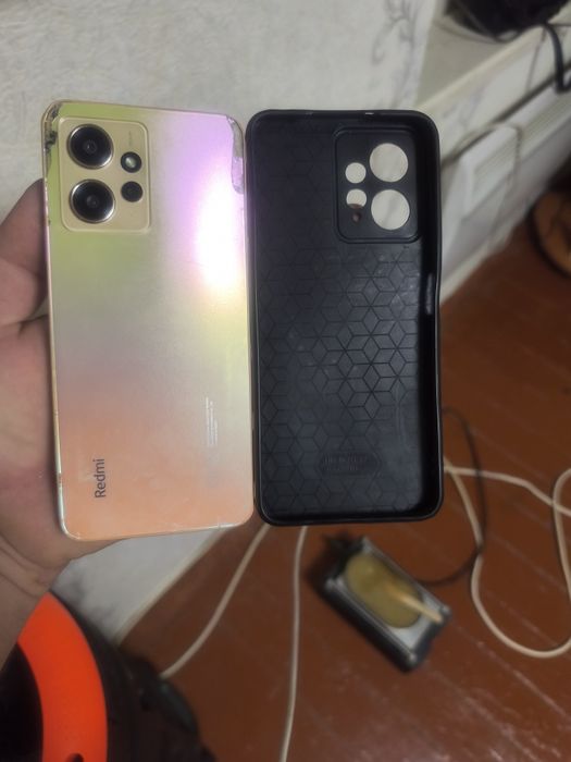 Продается телефон