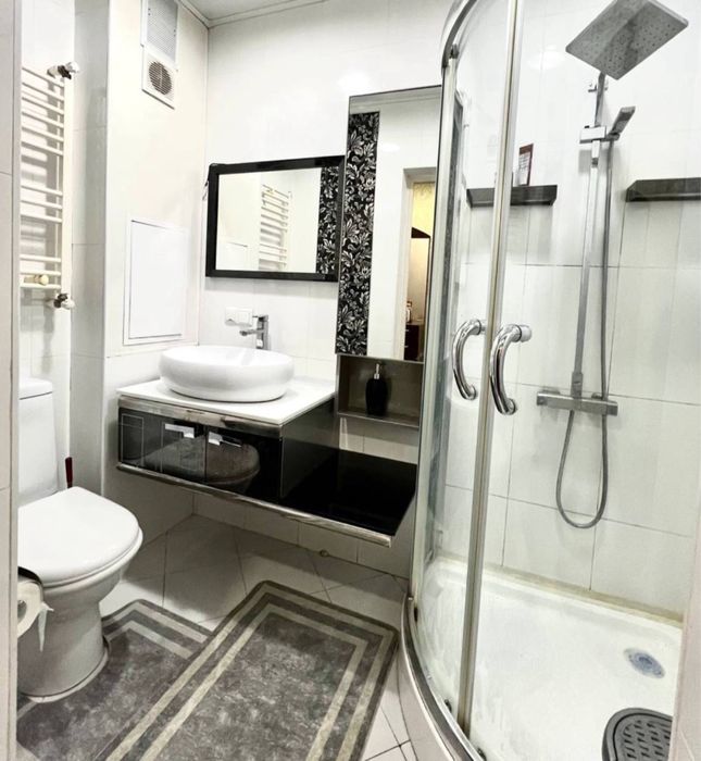 Цум 2в3/2/4 меб+тех балкон-2/6 Срочно 65квм 110-Школа