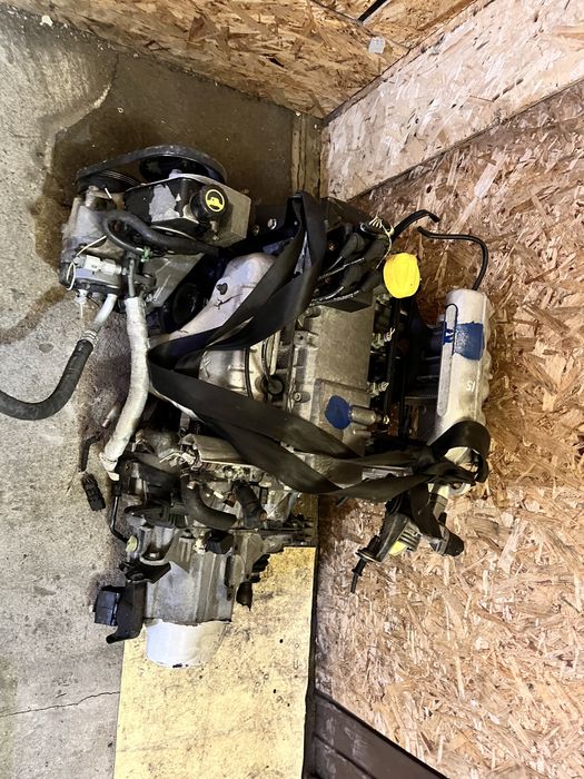 Двигатель 1.6 renault