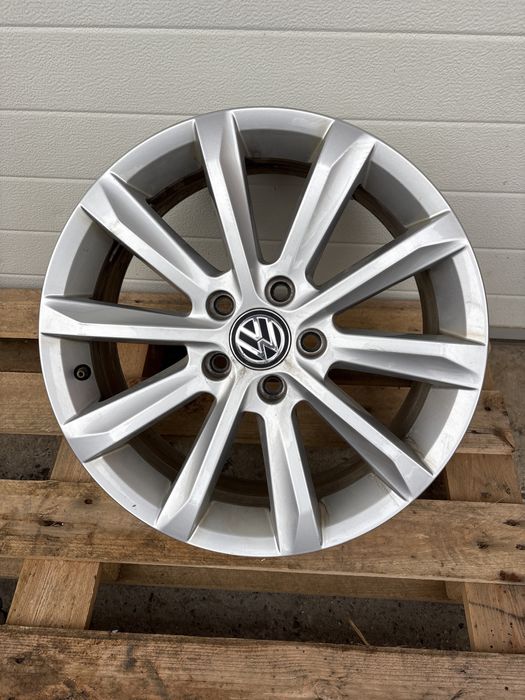 Janta aliaj R17  vw passat B8
